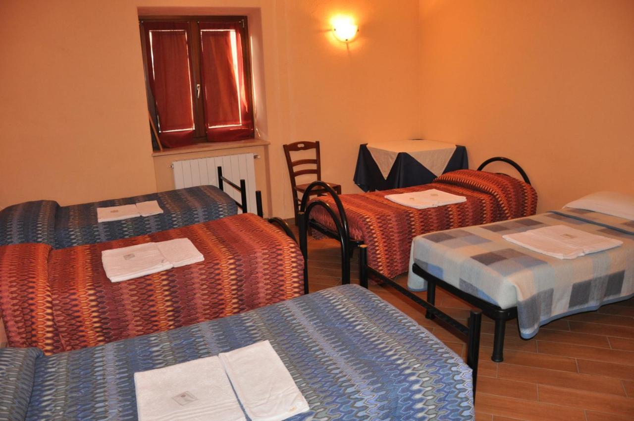 Locanda Dl'Angel Villar San Costanzo Chambre photo