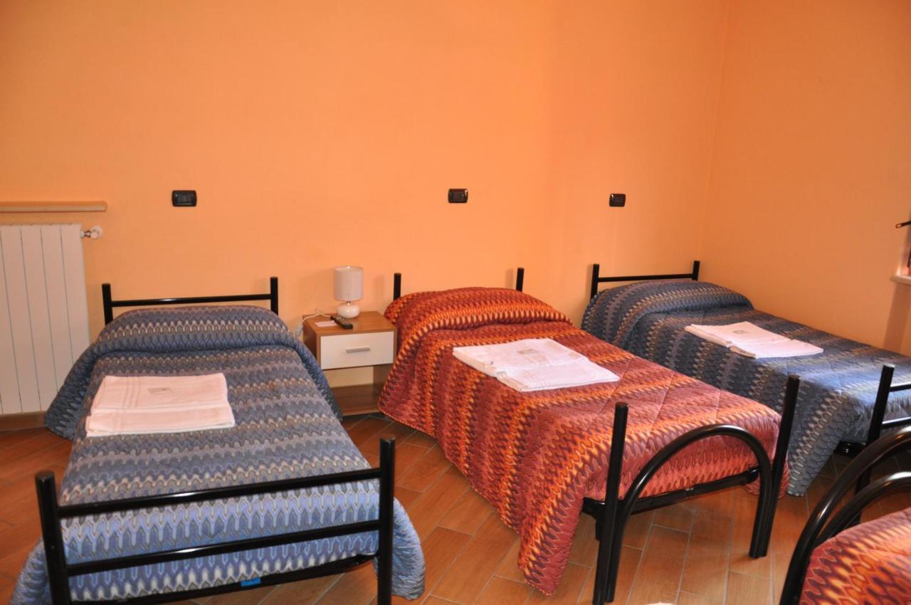 Locanda Dl'Angel Villar San Costanzo Extérieur photo