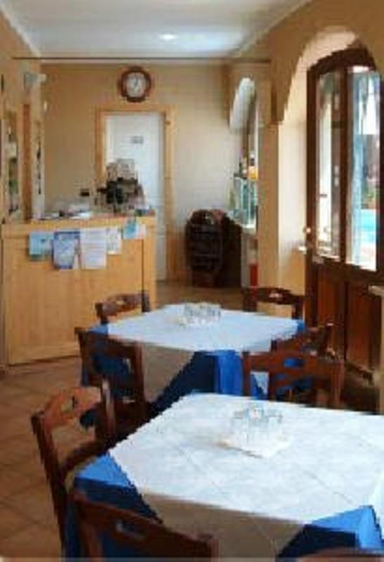 Locanda Dl'Angel Villar San Costanzo Extérieur photo